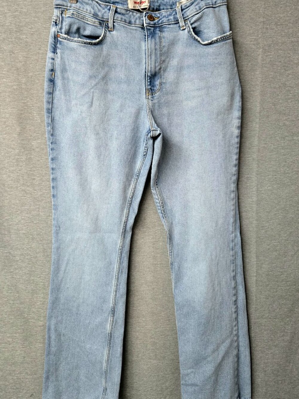 Wrangler High-Rise Bold Bootcut Jeans Light Wash Distress Denim 12x34